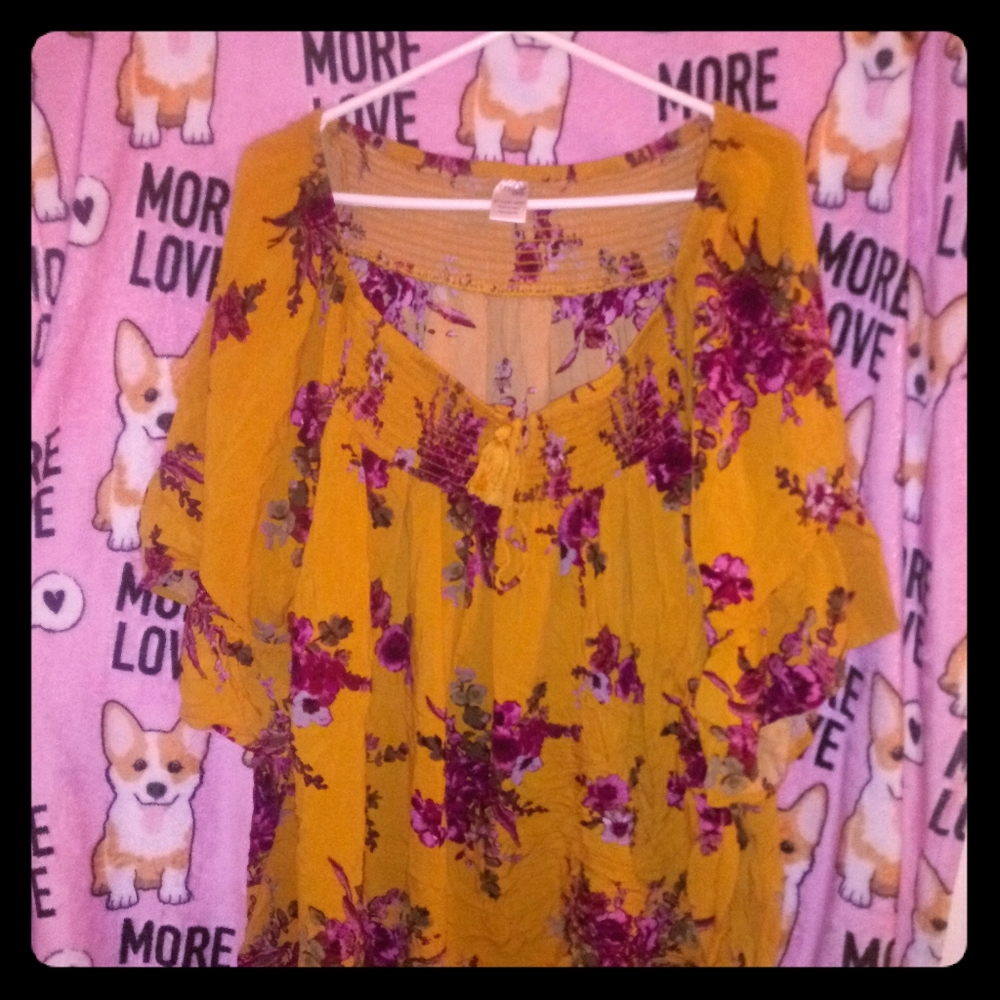 Gorgeous Blouse! A23
